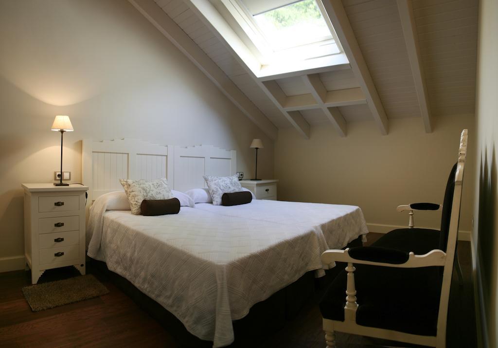 Las Casas Rurales Huerta San Benito Villamayor  Room photo