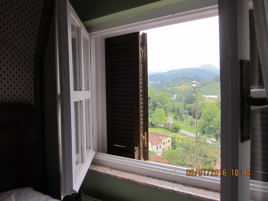 Las Casas Rurales Huerta San Benito Villamayor  Exterior photo